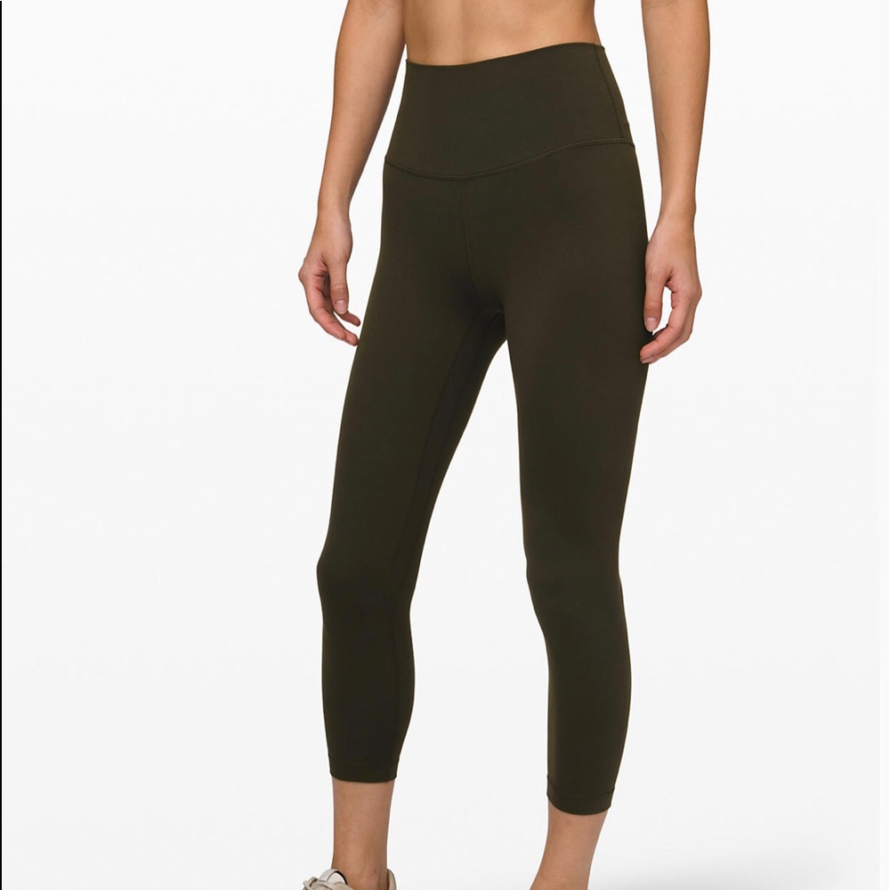 Lululemon crop in dark olive